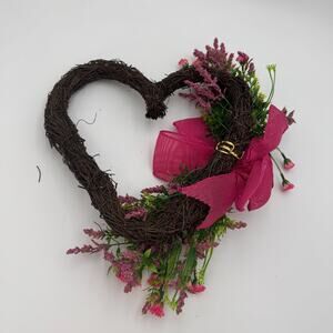 Spring Heart Shaped Wicker Wreath Pink Floral Door Wall Decor NEW